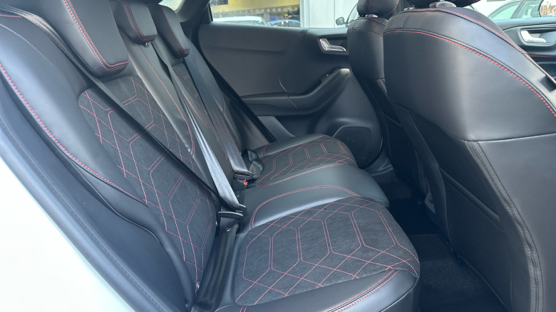 Ford Puma 1.0 EcoBoost Hybrid mHEV ST-Line X 5dr Petrol Hatchback